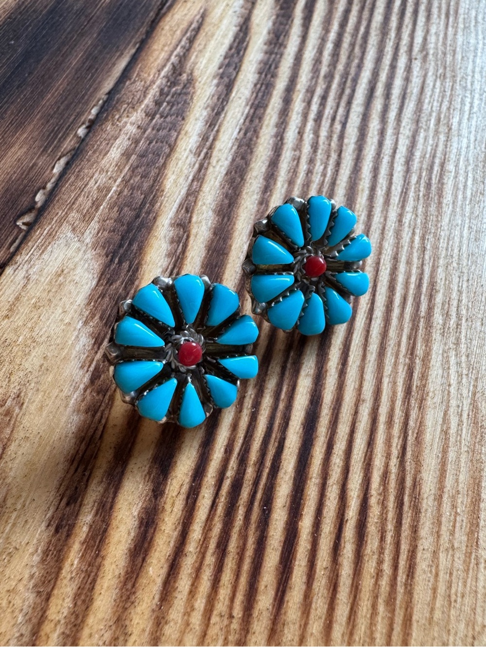 Native American Turquoise Flower Cluster Stud Earrings